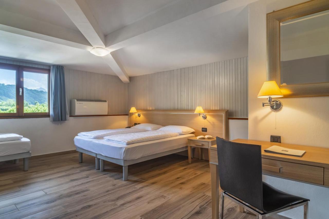 Garni Bellavista Hotel Calceranica al Lago Bagian luar foto