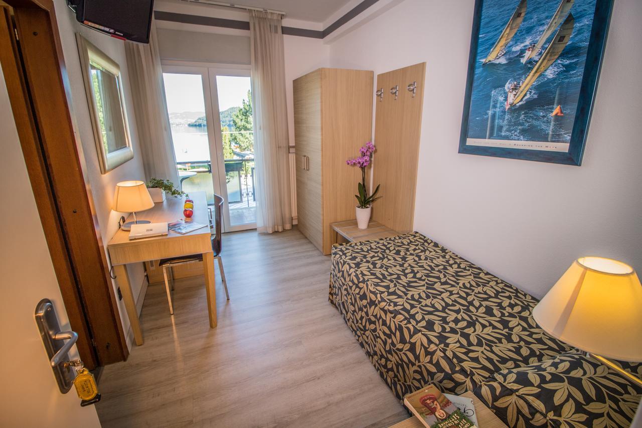 Garni Bellavista Hotel Calceranica al Lago Bagian luar foto