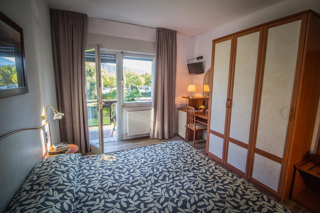 Garni Bellavista Hotel Calceranica al Lago Bagian luar foto