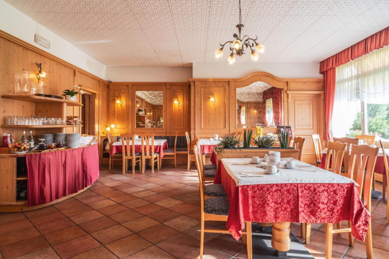 Garni Bellavista Hotel Calceranica al Lago Bagian luar foto
